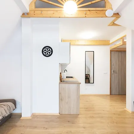 U Nosa * Ζακοπάνε